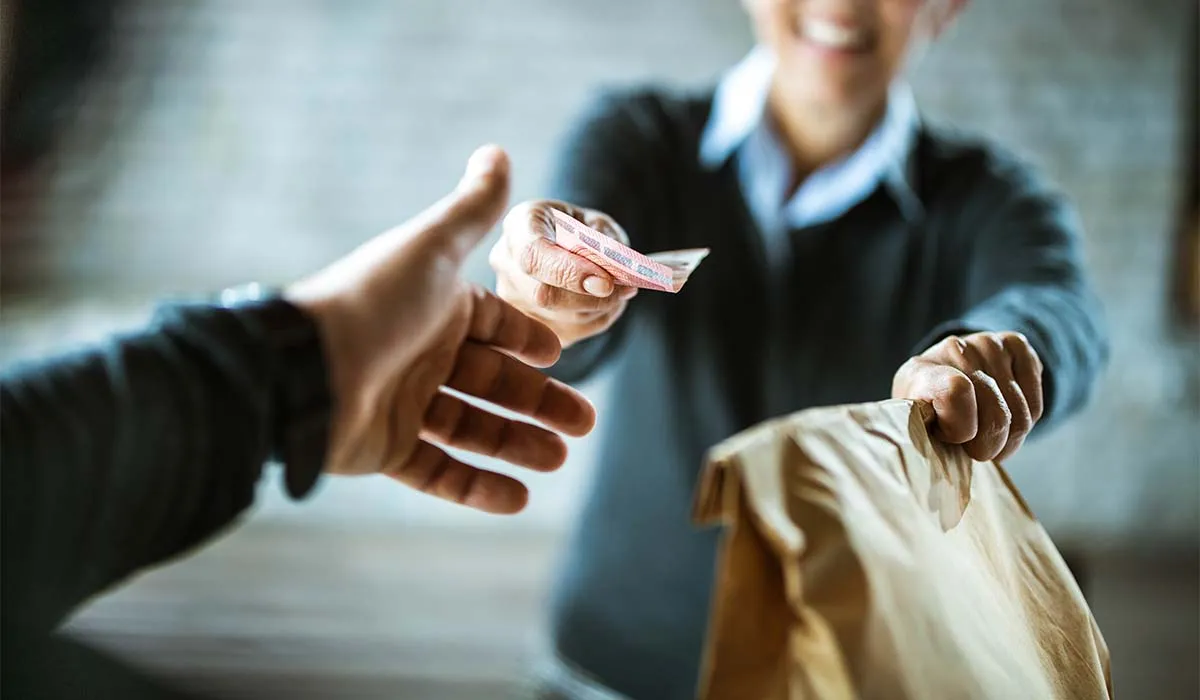 how much to tip weed delivery - % 1 Tipping Marijuana driver